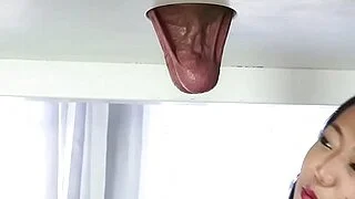 Gloryhole asian spunked